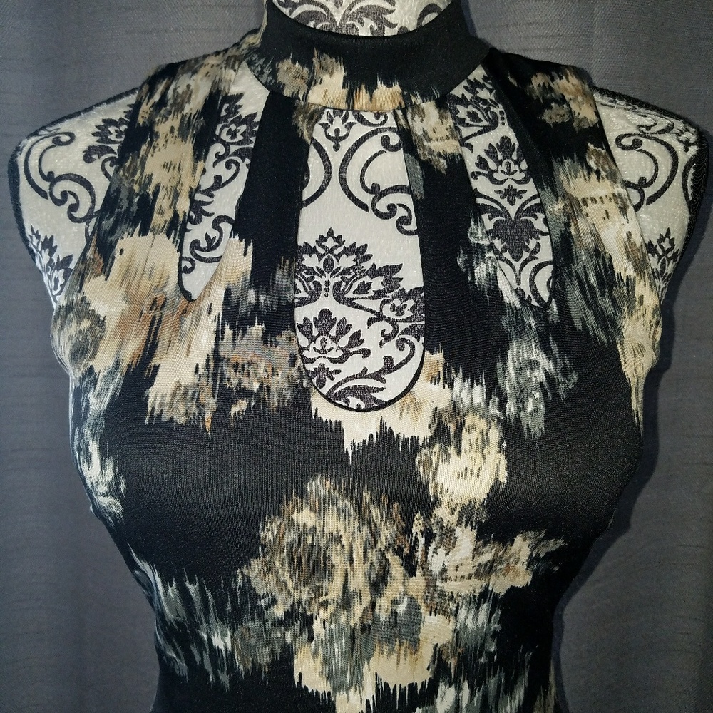 Dress - Picture 2 of 3